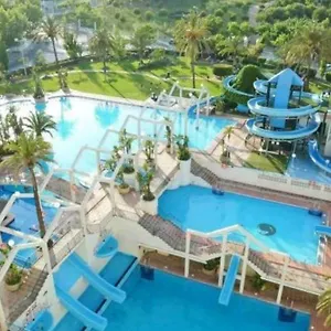 https://estudio-apartamento-nuevo-benalbeach.es-andalucia.com